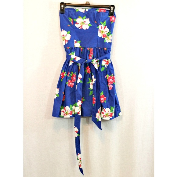 Hollister Dresses & Skirts - Hollister blue tropical floral strapless dress S